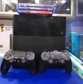 Ps4 standard + 2 pads + 1ps4 video game