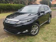 Toyota Harrier 2016 midel with sunroof