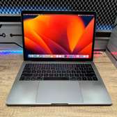 MacBook Pro 2017 13" Retina i5 8GB RAM 256GB SSD