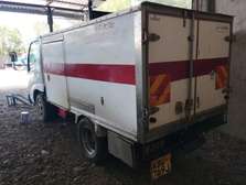 Toyota pickup yr05 refrigeted body cc2000 accident free