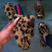 Ladies fluffy sandals