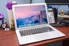 Apple MacBook Air “Core i5″