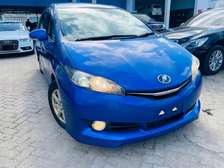 Toyota wish blue