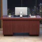 Office Desks: 1400mm Executive Office Desk