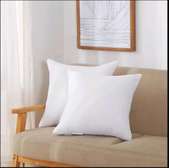 Fibre filled throw pillow, white 18x18inc(45×45cm)