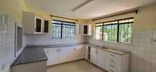 4 Bed House with En Suite in Mountain View