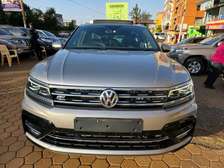 Volkswagen Tiguan Silver SUV Reliable & Stylish