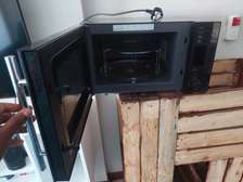 Ramtons RM/326 microwave in excellent condition quick sale