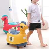KIDS POTTY TRAINER / BABY POTTY WITH REMOVABLE WHEELS