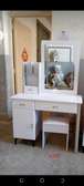 Dressing table/Mirror