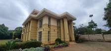 5 Bed House with En Suite at Runda