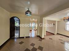 5 Bed Townhouse with En Suite in Riverside
