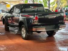 TOYOTA HILUX REVO (WE ACCEPT HIRE PURCHASE)