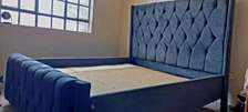 Am selling 5*6 Bed