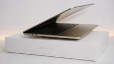 Apple 13.6" MacBook Air (M2, Starlight)