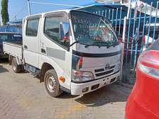 TOYOTA DYNA DOUBLE CABIN