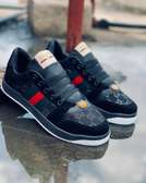 Black Gucci sneaker shoes with a red detail - White Soled