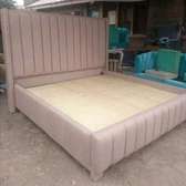 Tufted bed