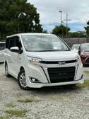 Toyots Noah 2018 white