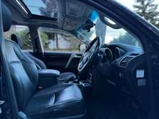 Toyota Landcruiser TX black color interior black 2018.