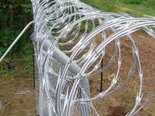 LIVE ELECTRIC FENCING AND RAZOR WIRES