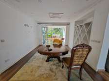 6 Bed House with En Suite in Runda