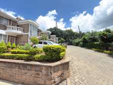 4 Bed Townhouse with En Suite in Westlands Area