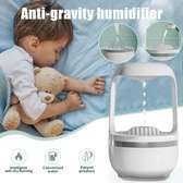 Anti gravity water droplets humidifie