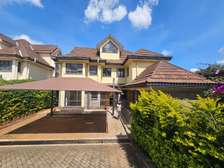4 Bed House with En Suite in Runda