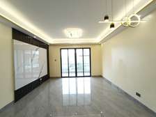 3 Bed Apartment with En Suite in Riverside