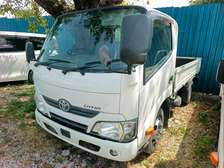 Toyota dyna 3tones