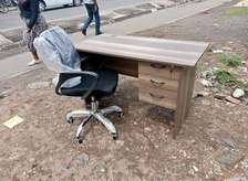 Mid back executive chair and office desk