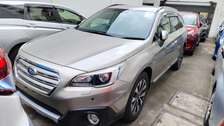 Subaru outback gold 2017 4wd