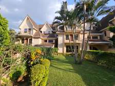 5 Bed Townhouse with En Suite in Lavington