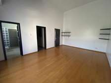 5 Bed Townhouse with En Suite in Lavington