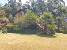 5 Bed Villa with En Suite in Rosslyn