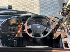 HYUNDAI UNIVERSE BUS 50 SEATER