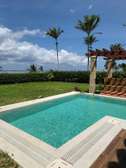 4 Bed Villa with En Suite at Sultan