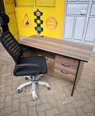 Office chair with a lockable office desk