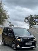Toyota Voxy KDE