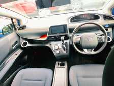 Toyota Sienta 2017 hybrid blue 2018 2wd