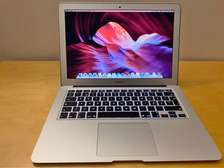 MacBook Air 11.6" Core i5 4GB RAM 128GB SSD A1465 2014