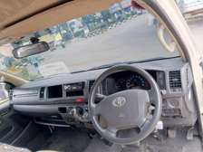 Toyota hiace 9L