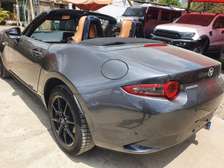 mazda miata roadster