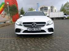 Mercedes Benz C-Class Sedan Elegant White