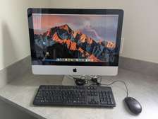 Apple iMac 21.5" Mid 2010 Computer  i5, 4GB RAM, 500GB