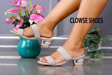 Clowse open shoes