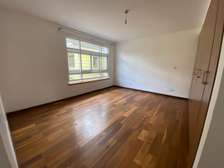 5 Bed Townhouse with En Suite in Lavington