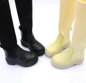 Kneel boots