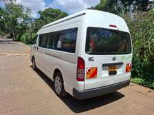 Toyota Hiace 9l